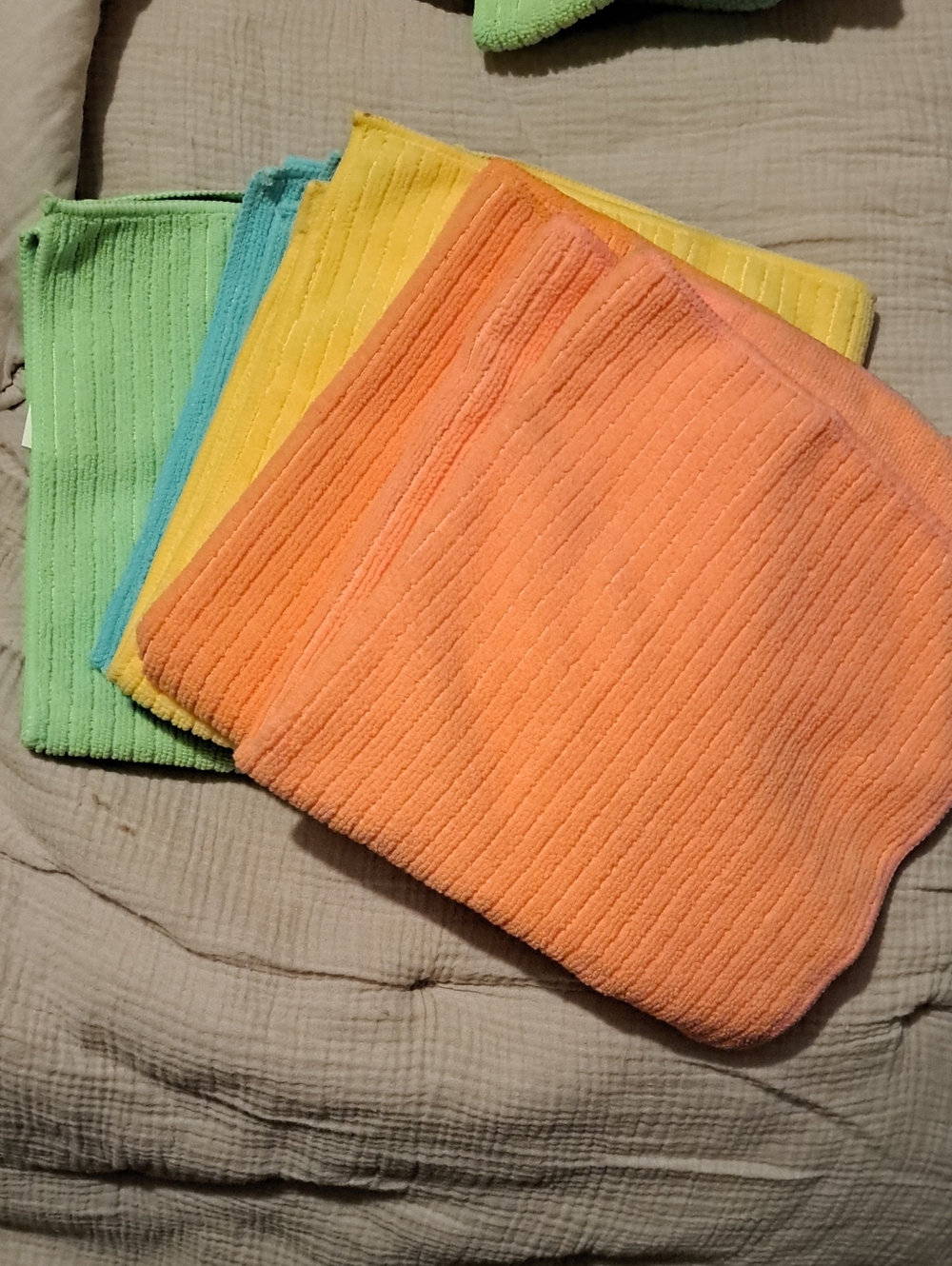 Multi-Color Ribbed Microfiber Cloths